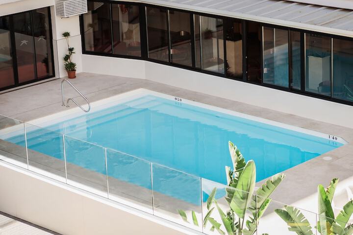 Pool Hotel