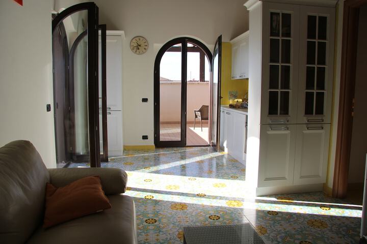 Room 10 of 172