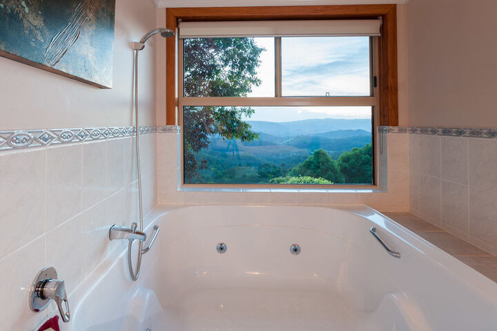 Hot Tub 14 of 19