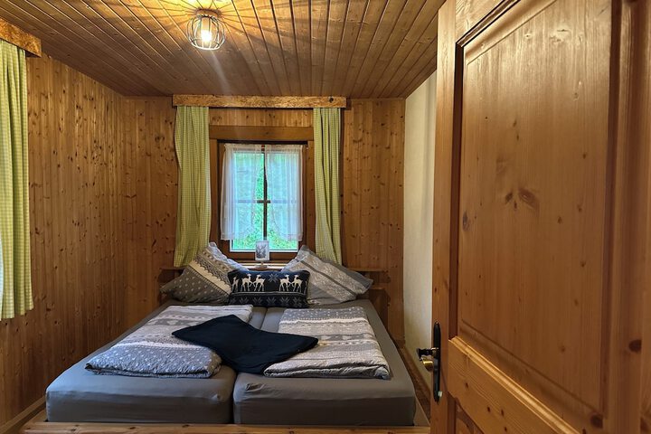 Room 4 of 51