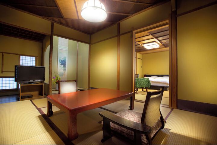 Room 15 of 133