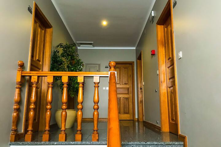 Room 25 of 51