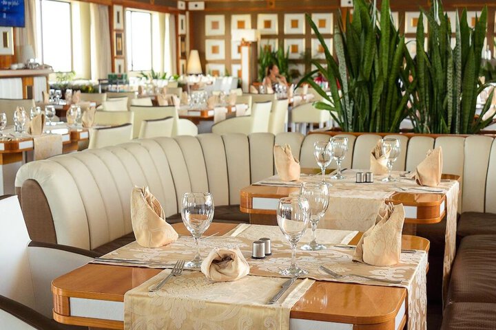 Dining 50 of 65
