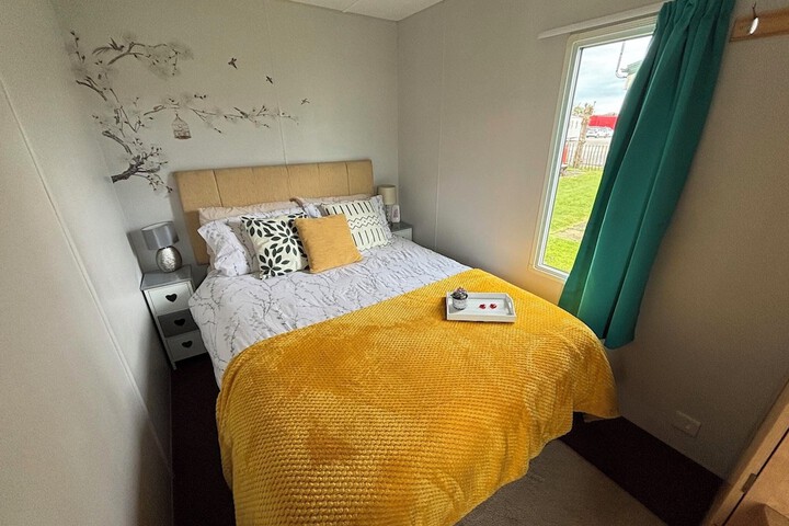 Pet Friendly Holiday Home on Golden Palm Skegness in Skegness