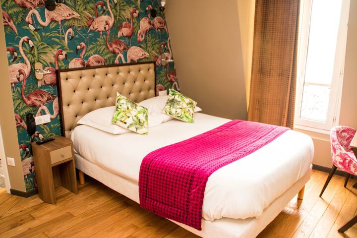 Room 4 of 42