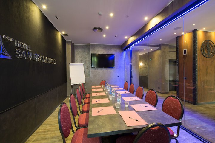 Meeting facility