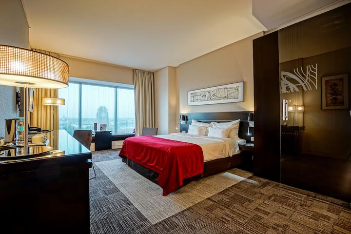 Room 20 of 94
