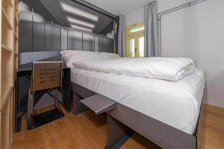 Room 38 of 111