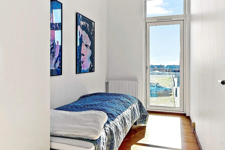 Room 3 of 20