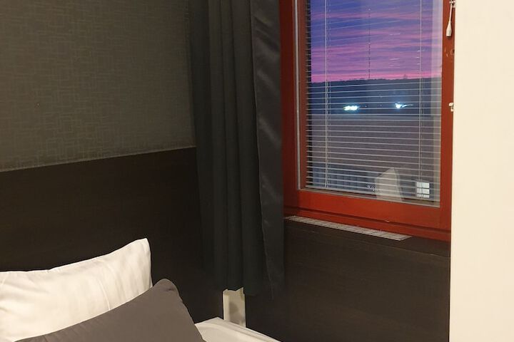 Room 22 of 34
