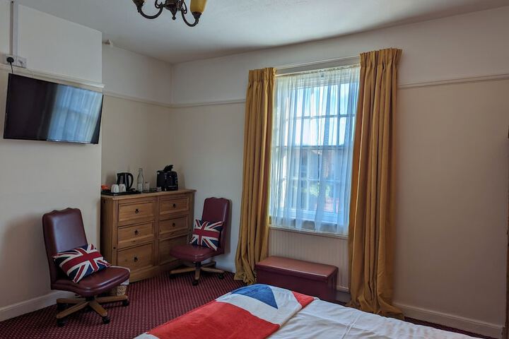 Room 5 of 22