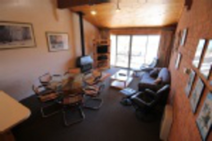 Room 5 of 96