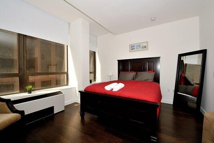 Room 43 of 324