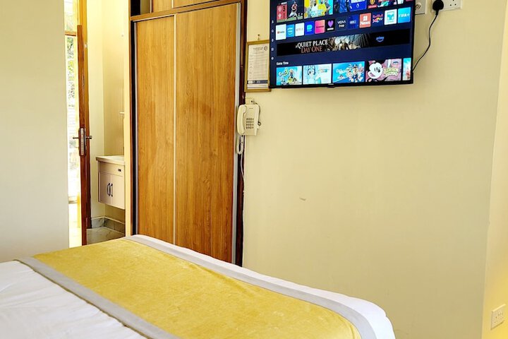 Room 14 of 60