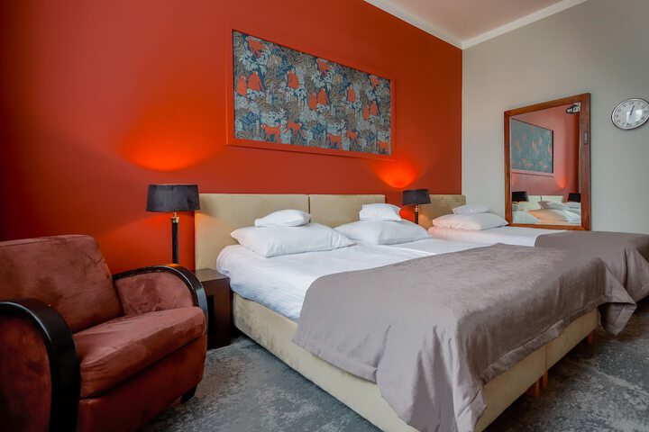 Room 21 of 69