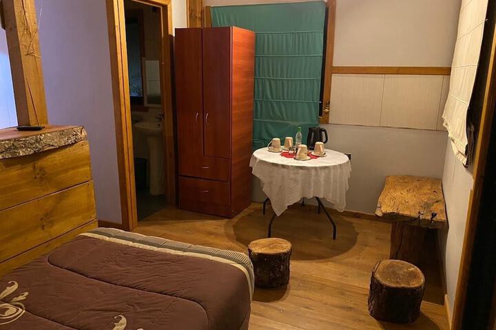 Room 12 of 96