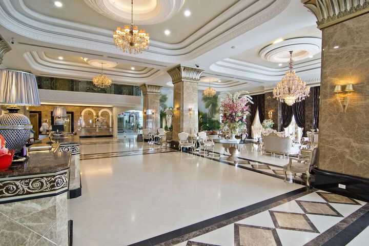 Guest Lobby