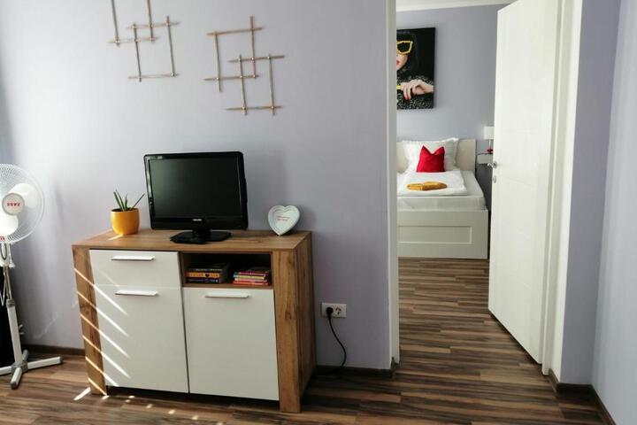 Room 2 of 17