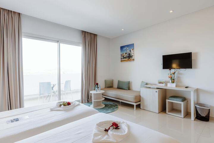 Room 42 of 147