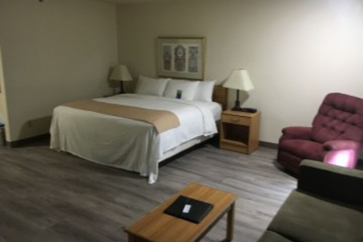 Room 15 of 76