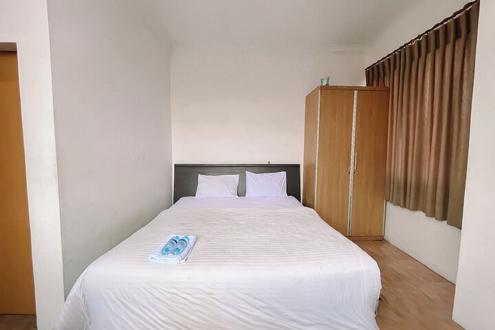 Room 4 of 22
