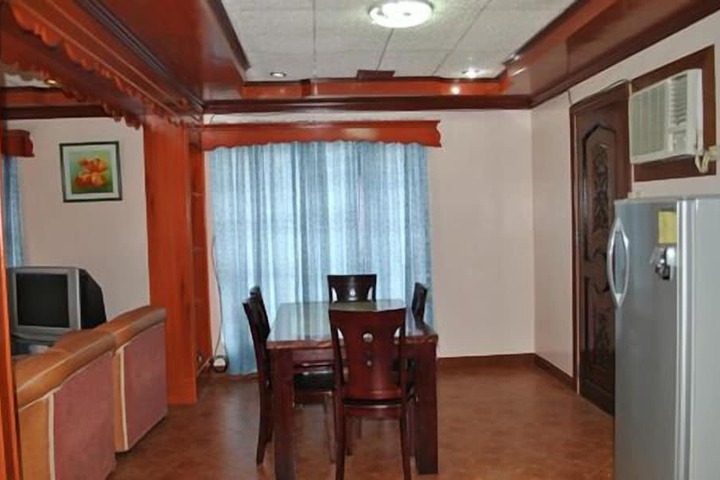 Room 11 of 20