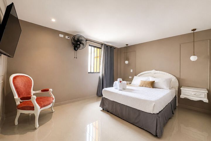 Room 48 of 61
