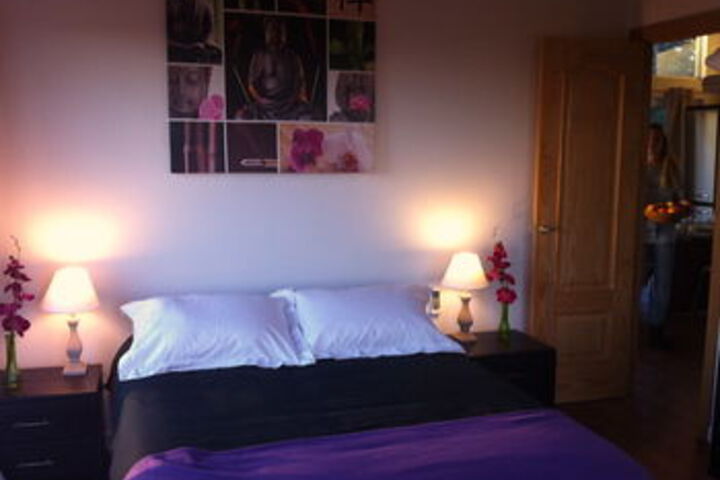Room 11 of 28