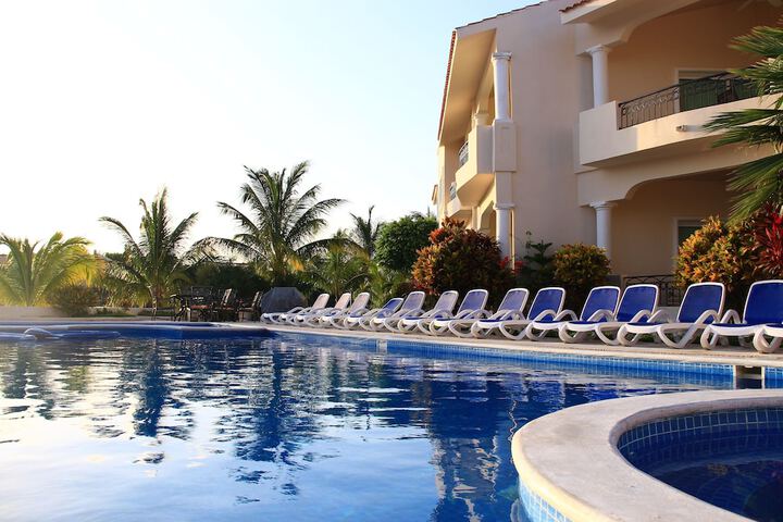 Pools & Facilities