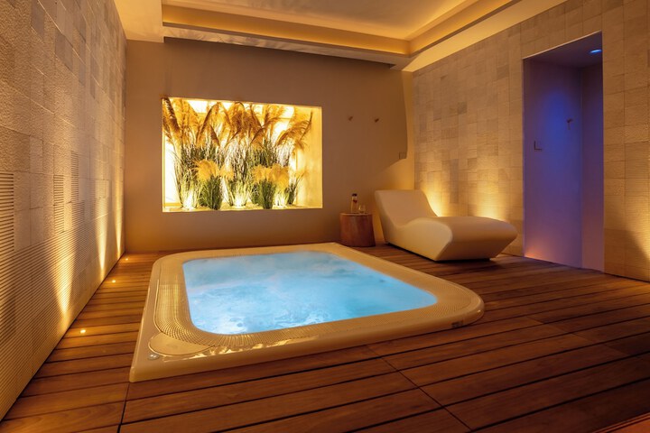 Relaxing Spa