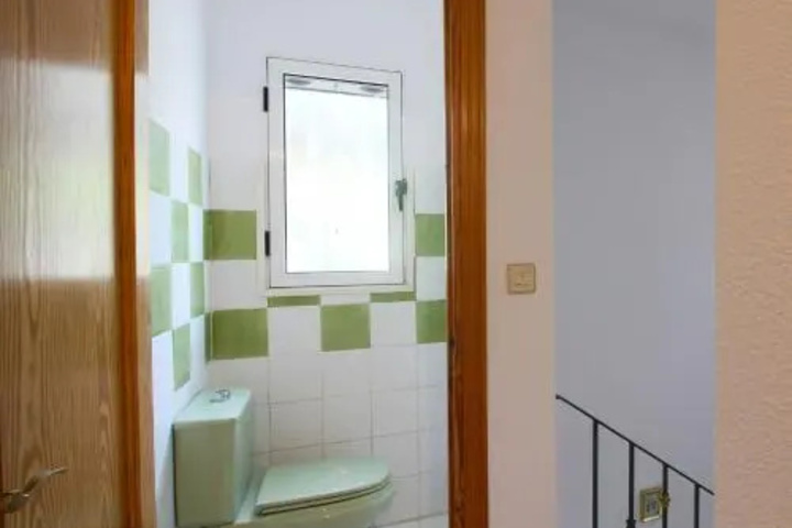 Room 8 of 24