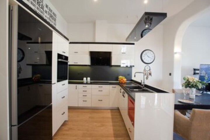 Room 15 of 27