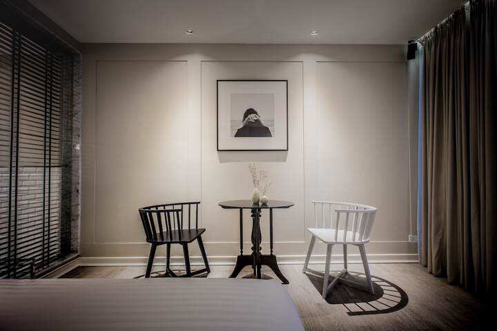 Room 25 of 66