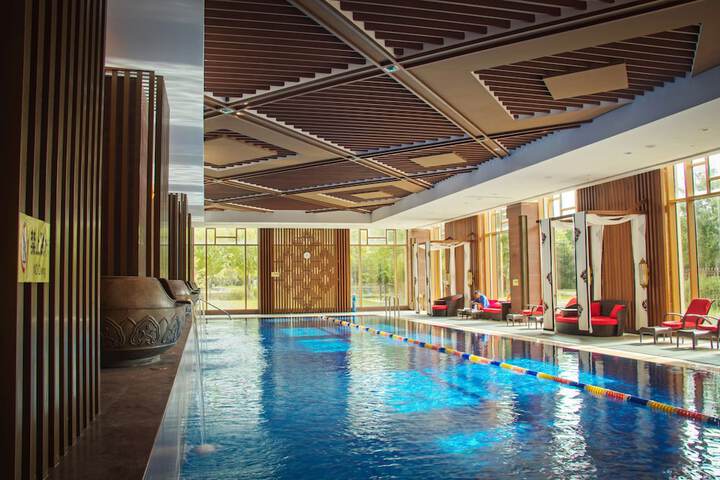 Pool 48 of 82
