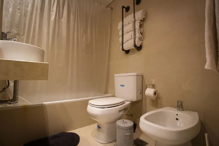 Room 8 of 14