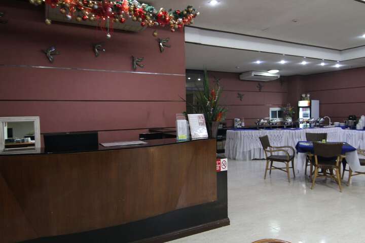 Hotel Interior 4 of 33