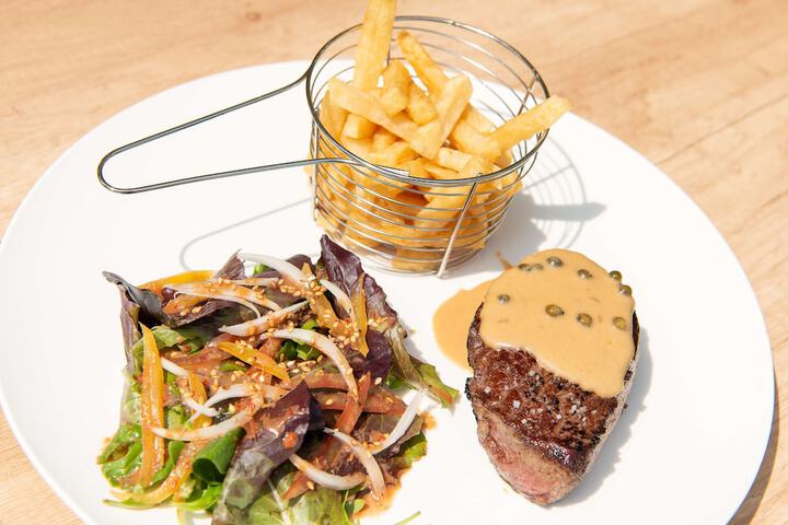 Dining 37 of 67