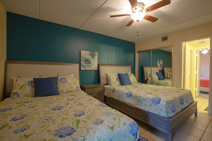 Room 3 of 28