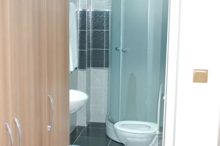 Room 18 of 24