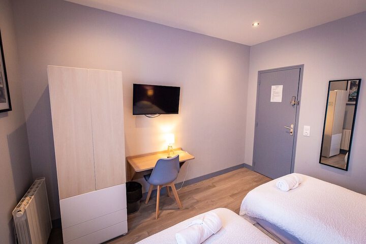 Room 35 of 70