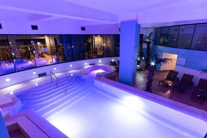 Pool 54 of 124