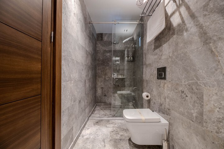 Room 41 of 59