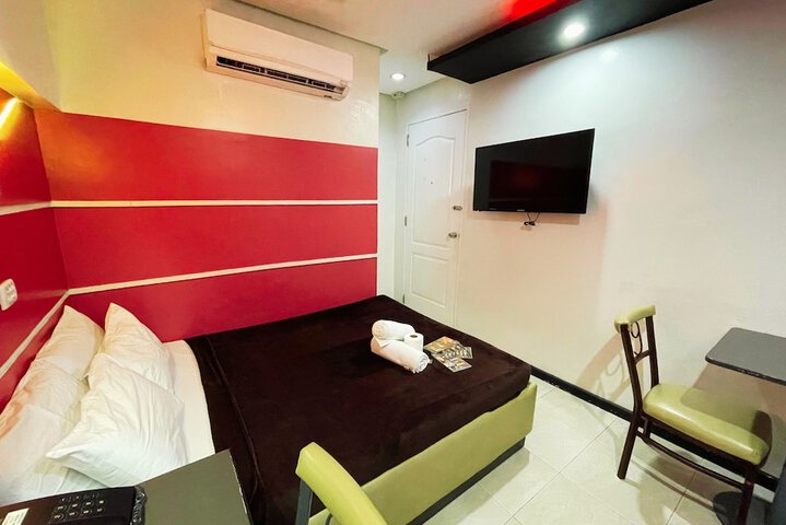 Room 10 of 73