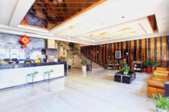 Emperor business hotel