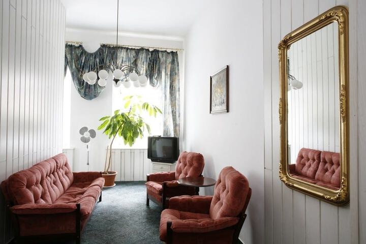 Room 14 of 22