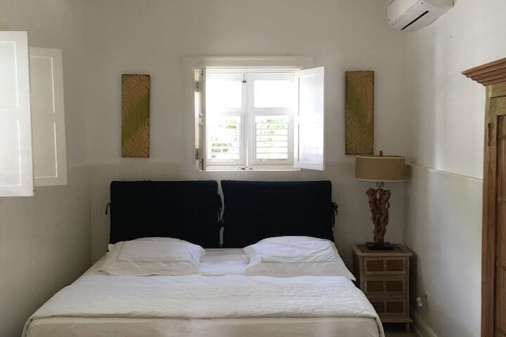 Room 10 of 60