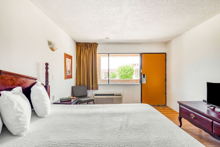 Room 7 of 23