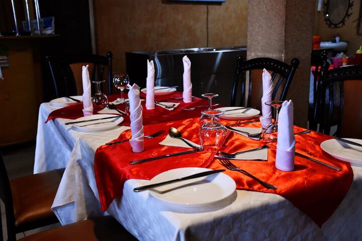 Dining 20 of 31