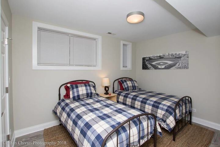 Room 3 of 9