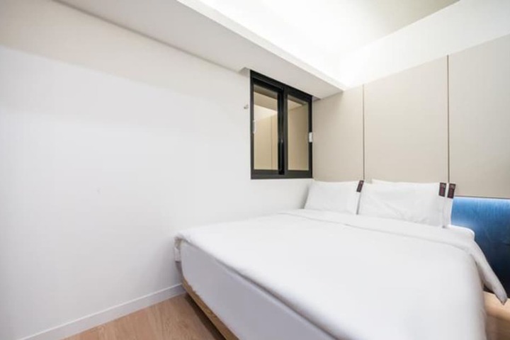 Room 11 of 56